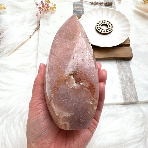 Gorgeous Large Pink Amethyst Flame from Brazil - Picture 4 of 9